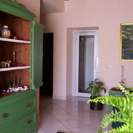D'anna 카스텔라마레델골포