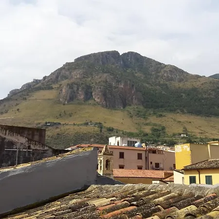 D'anna Bed and Breakfast 4*